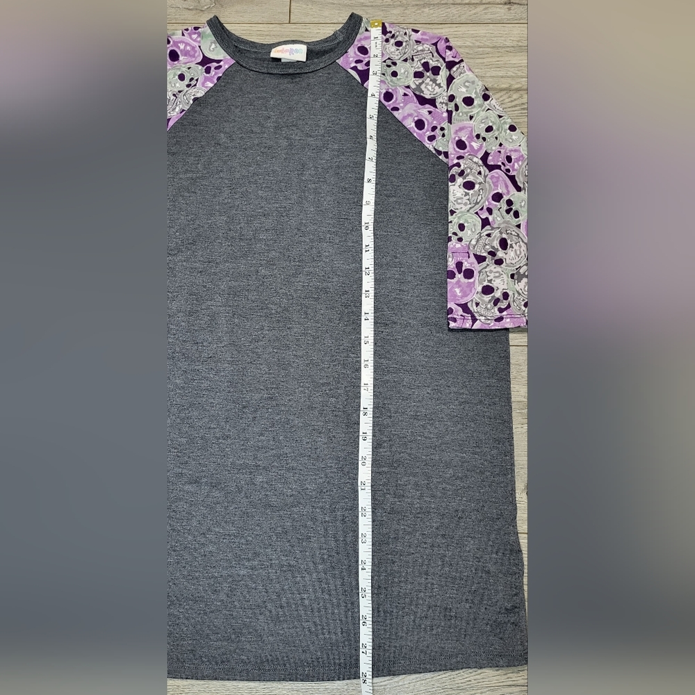 LulaRoe Sloan Raglan Top - Picture 6 of 6